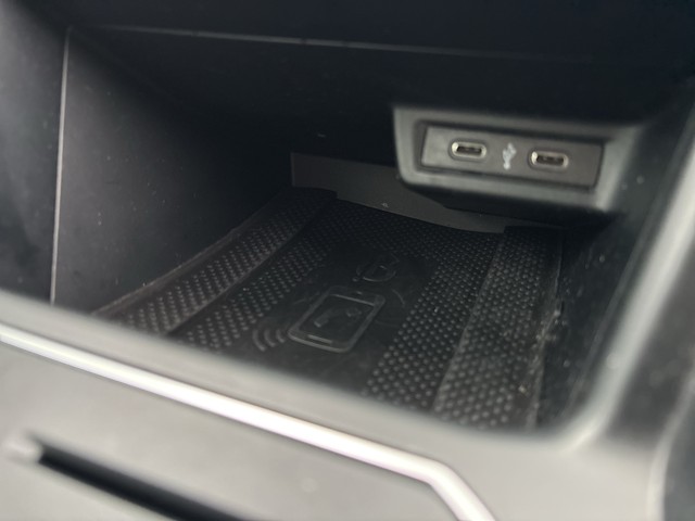 VW - Taigo 1.5 TSI DSG R-Line CAM LED LM18 PDC SHZG_9