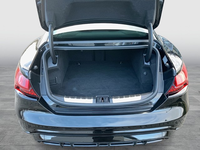 Skoda - Octavia Combi 2.0 TDI DSG Tour AHK+Navi+LED_4