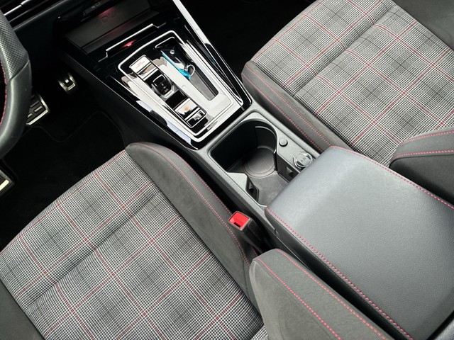 Audi - e-tron Sportback 55 quattro S-line AHK LED PANO_6