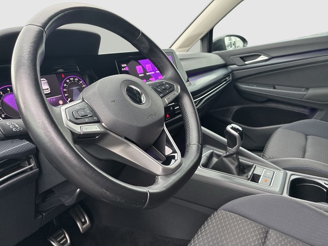 VW - Golf VIII Lim. 1.0 TSI United NAVI+APP+SPUR+SHZ_5