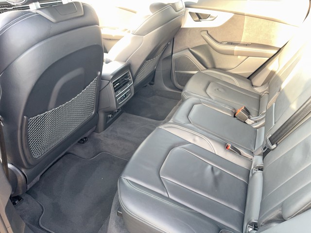 Audi - Q8 55 TFSI e Tiptronic quattro S-Line_3