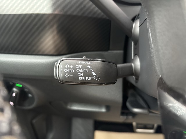 Skoda - Kodiaq 2.0 TDI DSG Sportline 4x4 LED+AHK+RFK+Panorama_9