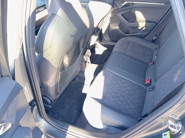 Audi - RS 3 Sportback 2.5 TFSI S-tronic quattro 280km/h_3