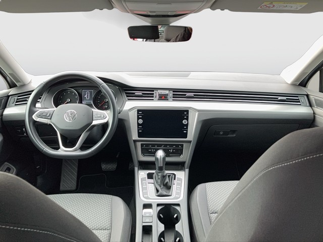 VW - Passat Variant 1.5 TSI DSG Conceptline LED NAVI_2