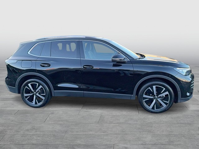 VW - Tiguan 2.0 TDI DSG Elegance Navi+Panorama+Kamera_16