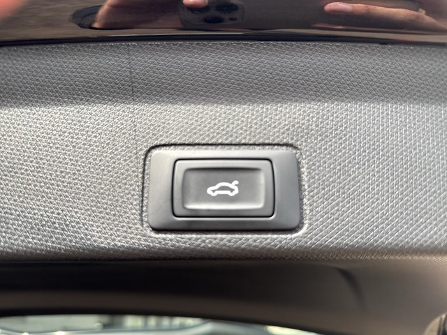 VW - Passat Variant 2.0 TDI DSG R-Line SIGNATURE AHK_5