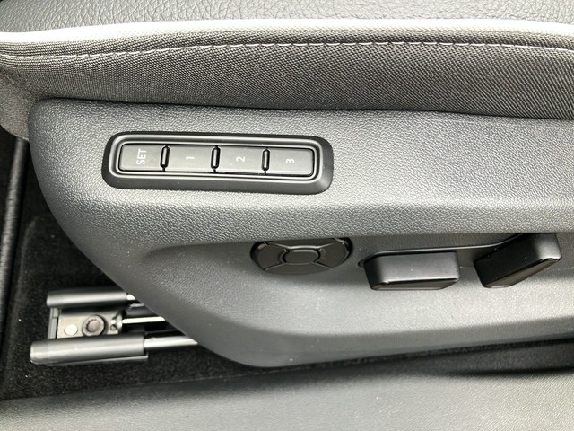 Skoda - Kodiaq 2.0 TDI DSG 4x4 Sportline AHK+PANO+7SITZE_9