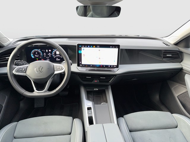 VW - Passat Variant 2.0 TDI DSG Business AHK+ACC+NAVI_2