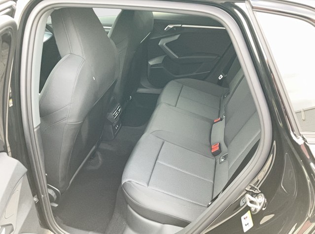 Seat - Leon Sportstourer Style LED+RFK+ACC_3