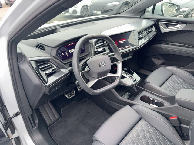 Audi - Q4 e-tron S-Line MATRIX+PANO+ACC_11