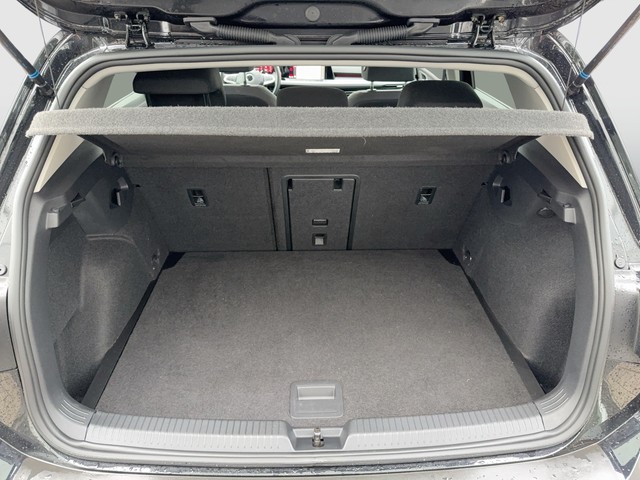 VW - Golf VIII 1.0 TSI Active NAVI+LED+PDC+SHZG+LM16"_4