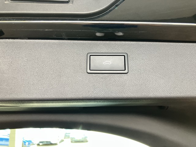 Skoda - Octavia Combi 2.0 TDI DSG Tour Virtual+Navi+AHK_5