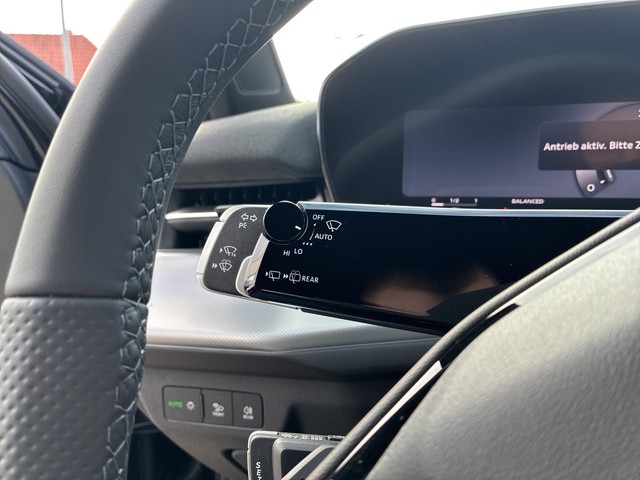 Audi - Q3 SUV TDI S-tronic S line AHK+ACC+LED+NAVI+PANO_8