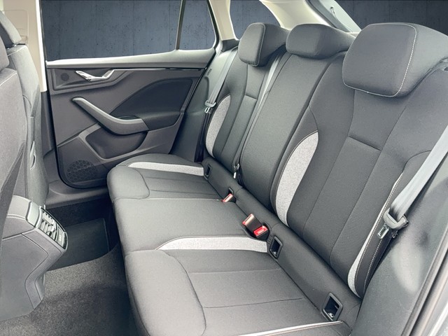 VW - Golf VIII 1.5 TSI eHybrid 150 kW STYLE AHK+RFK_3