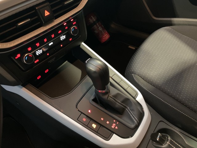 Seat - Arona 1.0 TSI DSG Style LED+NAVI+GRA+DAB+LM16"_6