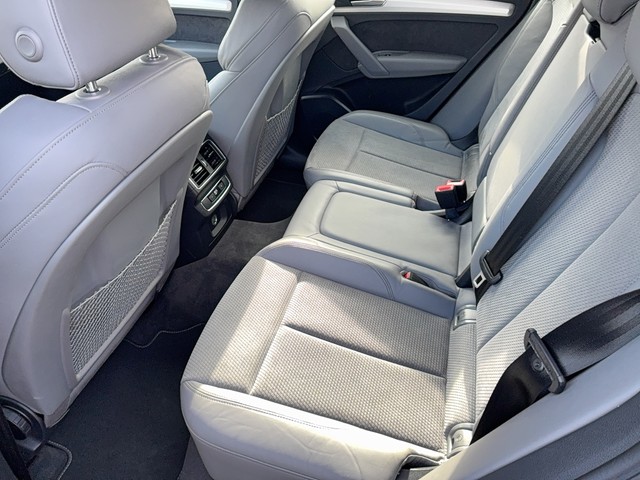 Audi - Q5 40 TDI S-line quattro sport NAVI+AHK+LED_3