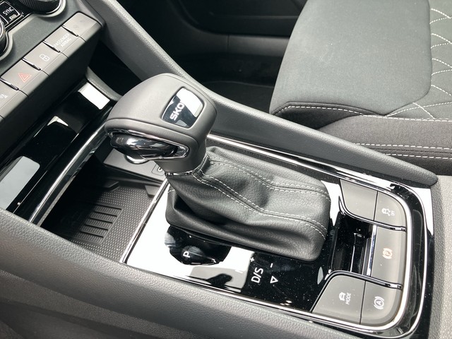 Skoda - Karoq 1.5 TSI DSG Sportline AHK+NAVI+KAMERA+LED_7
