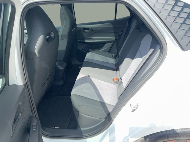CUPRA - Born 150kW NAVI+KAMERA+PANORAMADACH+SHZG+LED_2