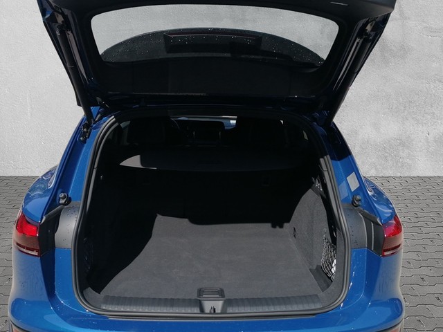 Audi - Q6 e-tron 285 kW quattro edition one blue Pano_13