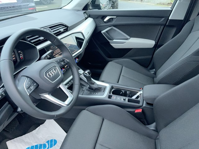Audi - Q3 35 TFSI S-tronic advanced AHK+ACC+LED_11