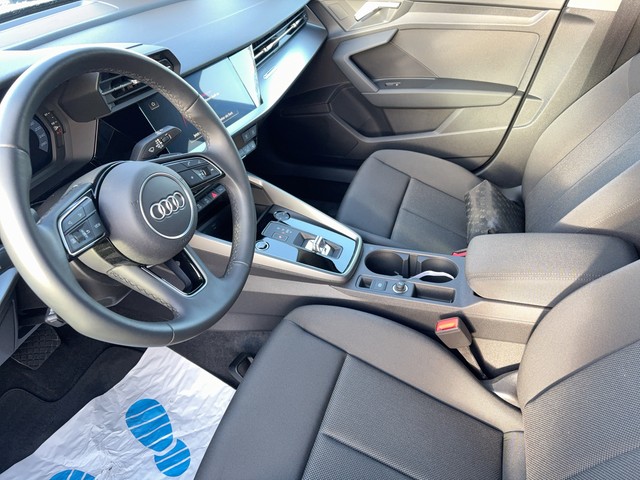 Audi - A3 Limousine 35 TFSI S-tronic advanced phone box_11