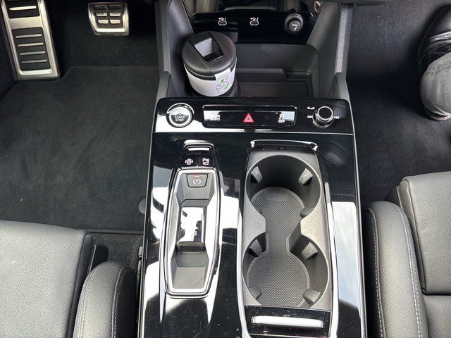 Audi - Q6 e-tron Sportback performance S-line AHK PANO_17