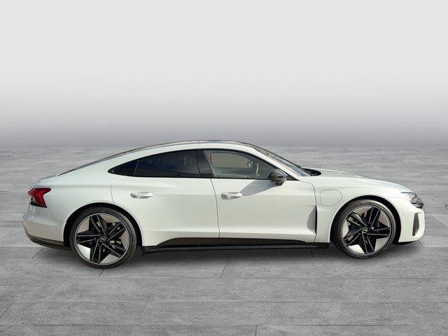 Audi - e-tron GT RS quattro LASERLICHT_8