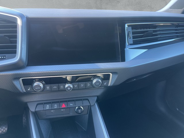 Audi - A1 Sportback 25 TFSI S-line LED LM16 PDC SHZG_5