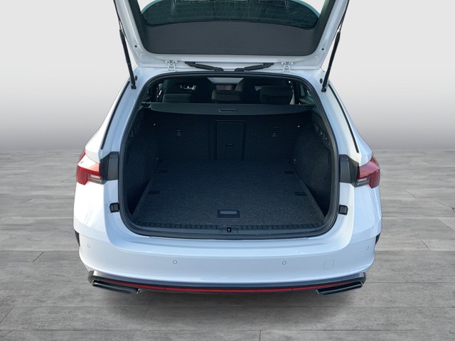 Skoda - Octavia Combi 2.0 TDI DSG RS AHK LED NAVI PANO_4