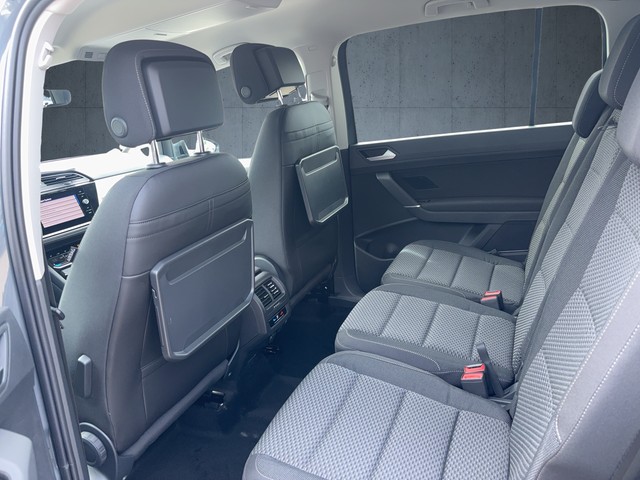 VW - Touran 1,5 l TSI DSG Comfortline AHK LED_3