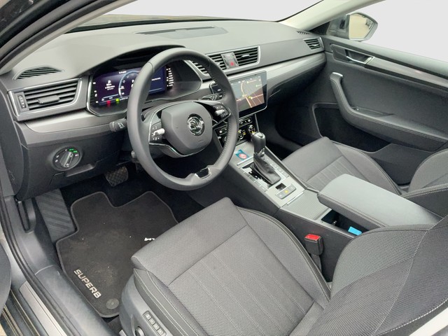 Skoda - Superb Combi 2.0 TDI DSG Style AHK+LED+NAVIGATION_17
