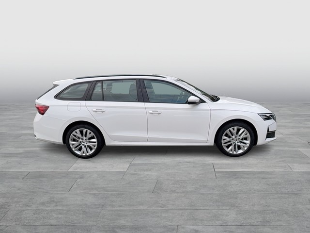 Skoda - Octavia Combi 2.0 TDI DSG Selection KAMERA+ACC_9