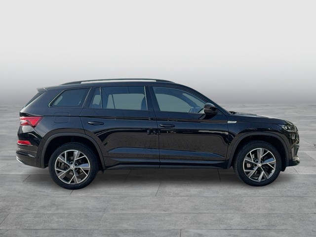 Skoda - Kodiaq 2.0 TDI DSG Sportline 4x4 LED+AHK+SHZG._9