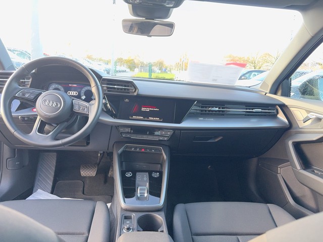 Audi - A3 Limousine 35 TFSI S-tronic advanced phone box_2