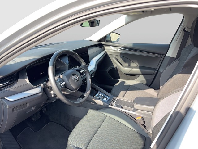 Skoda - Octavia Combi 2.0 TDI DSG Selection ACC LED NAVI_17