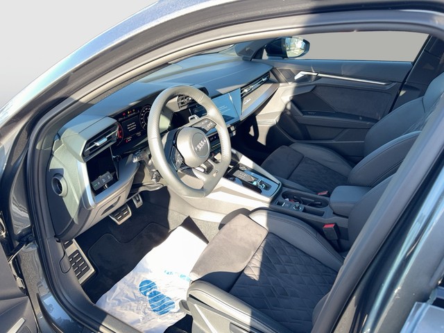 Audi - RS 3 Sportback 2.5 TFSI S-tronic quattro 280km/h_11