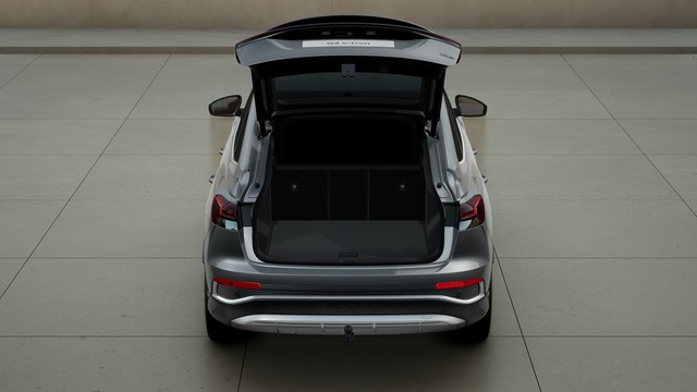 Audi - Q4 Sportback 55 e-tron quattro S-line AHK LED_8