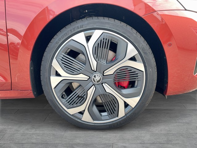 CUPRA - Leon ST VZ 2.0 TSI DSG VZ 4Drive PANO+NAVI+DCC_17