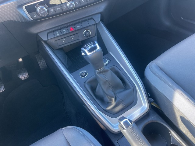 Audi - A1 Sportback 25 TFSI S-line LED LM16 PDC SHZG_6