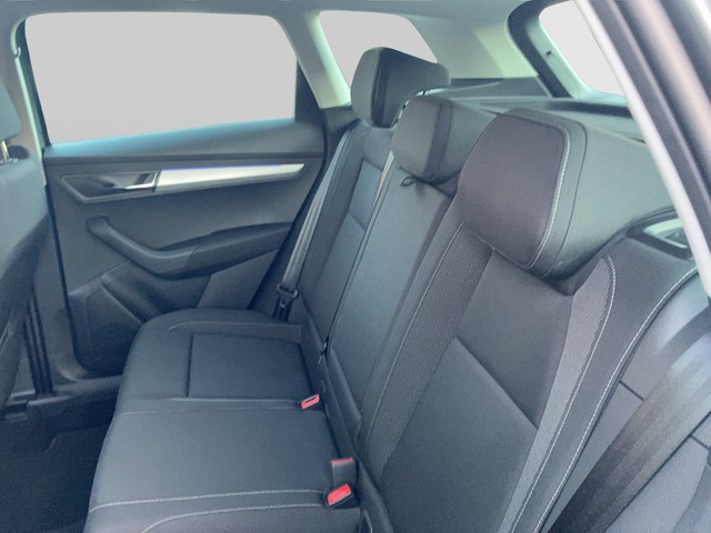 Skoda - KAROQ 2.0 TDI DSG 4x4 Selection AHK+LED+KAMERA_3