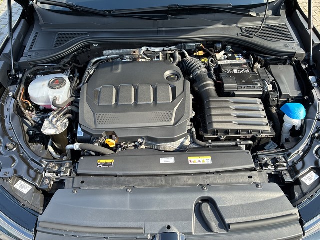 VW - Passat Variant 2.0 TDI DSG Business AHK+ACC+NAVI_7