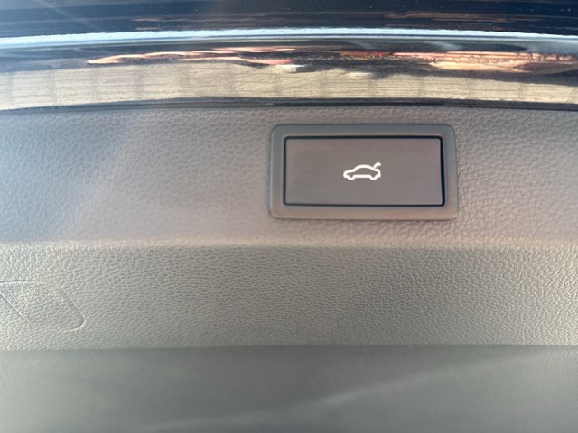 Skoda - Karoq 2.0 TDI DSG Sportline AHK+NAVI+KAMERA+LED_5