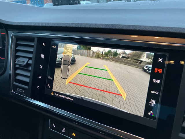 VW - T-Roc 1.5 TSI DSG R-Line Panorama+Standhzg._6