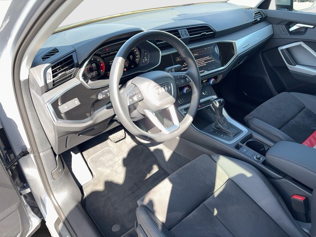 Audi - Q3 35 TDI S-tronic quattro advanced AHK+NAVI+_11