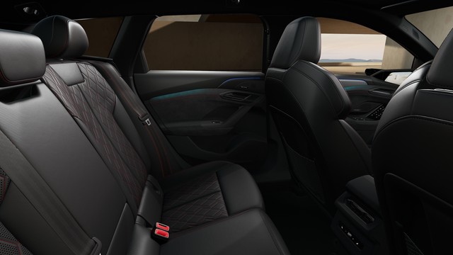 VW - Golf Sportsvan 1.6 TDI Allstar AHK+RFK+SHZ+XENON_2