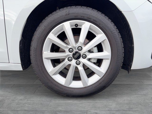 Audi - A1 Sportback 25 TFSI S-tronic advanced phone box_10