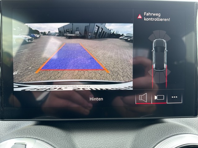 Audi - Q2 35 TFSI S tronic S line Matrix RFK_7