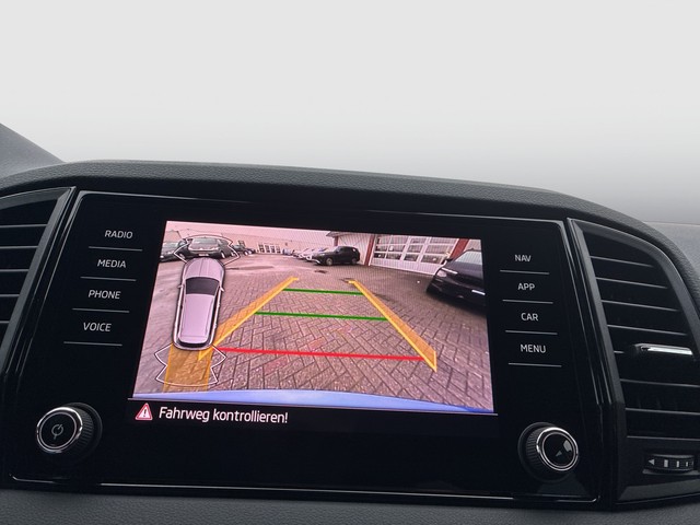 Skoda - Karoq 1.5 TSI DSG Selection Navi+Kamera+Sitzhzg._7