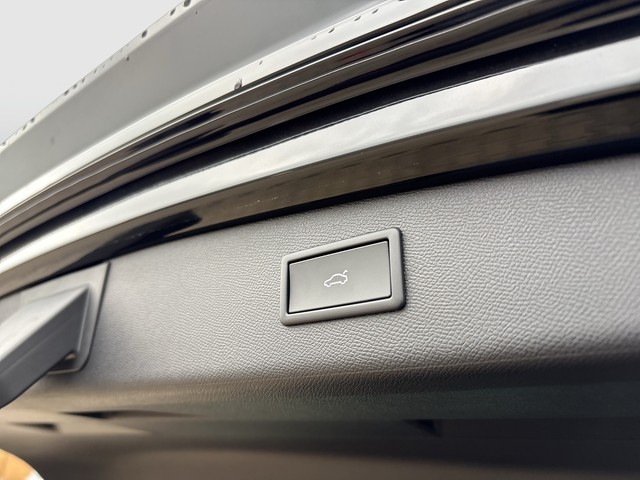 Audi - Q3 Sportback 45 TFSI e S line NAVI+PDC+SITZHZG_5