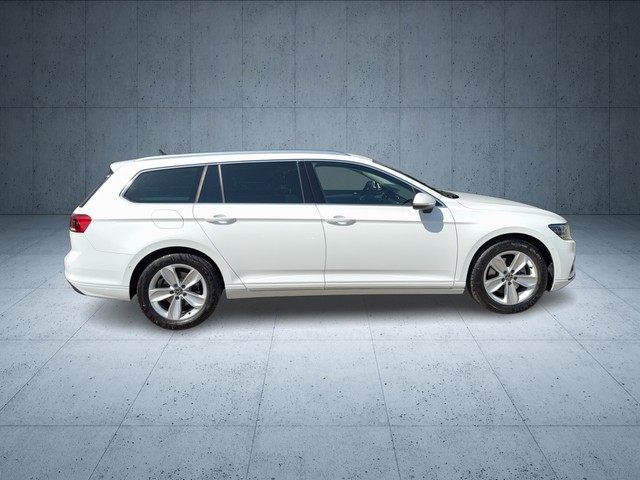 VW - Passat Variant 2,0 l TDI DSG Business RFK Navi_10